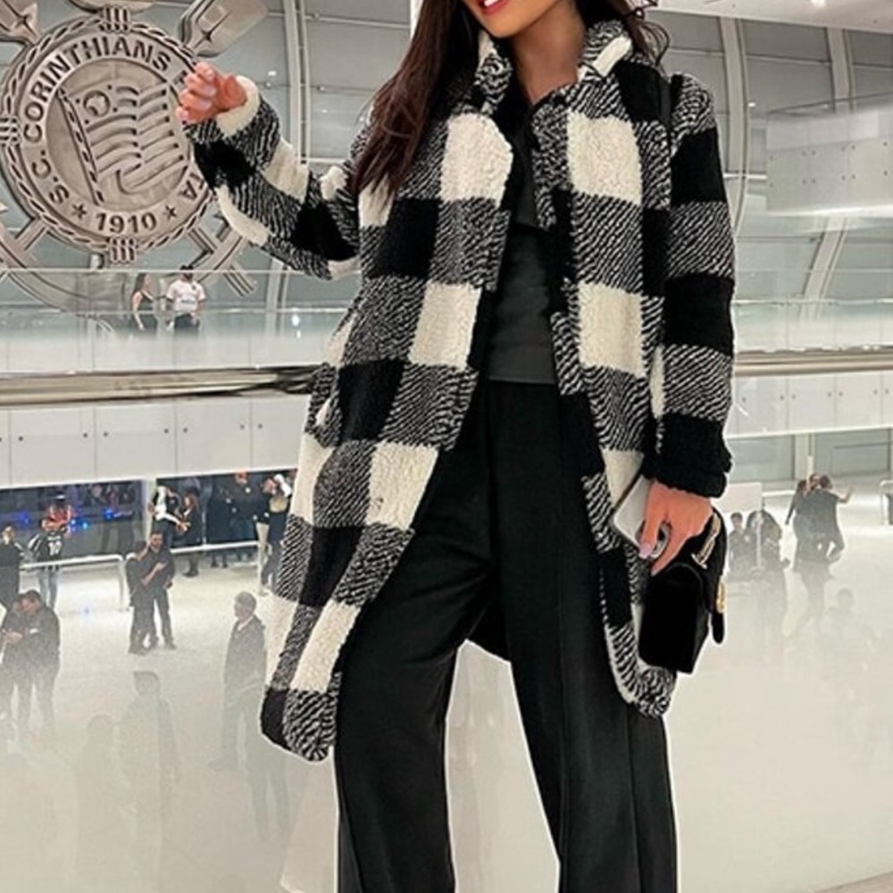 Cozy Black White Plaid Teddy Oversized Jacket Coat - Picture 3 of 9